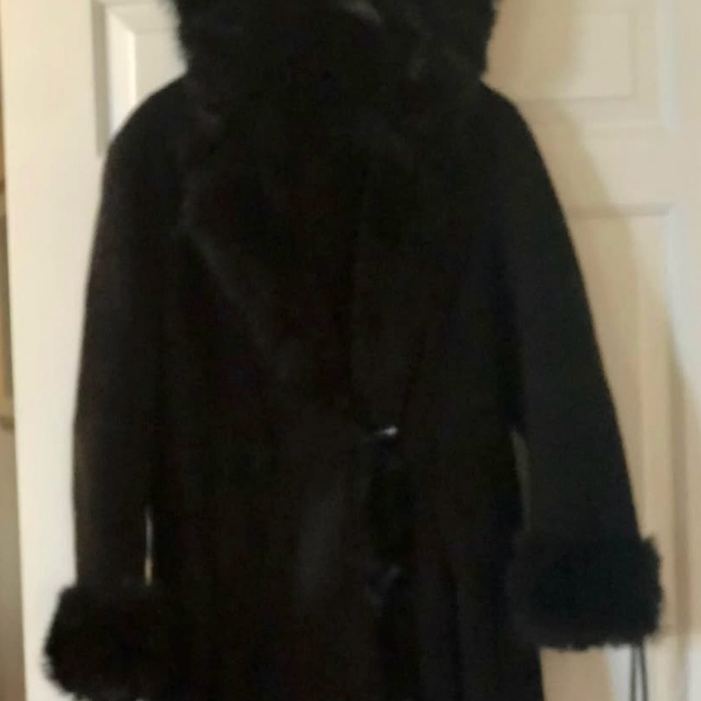 Andrew Marc of New York - long black shearling lamb fur coat. - Picture 2 of 7